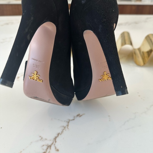 Prada Calzature Donna Camoscio Chic Nero Heels 36 1/2 GUC - Picture 8 of 8